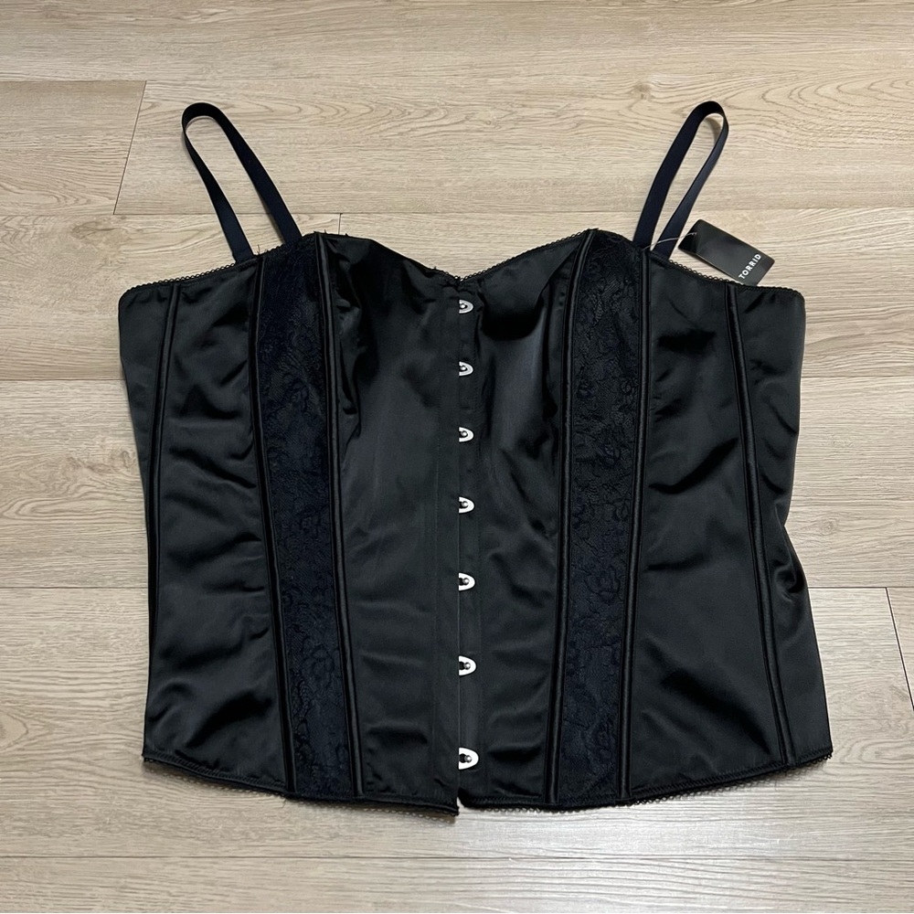 Women's Torrid Black Satin Corset Top with Hook Front Plus Size 3 NWT